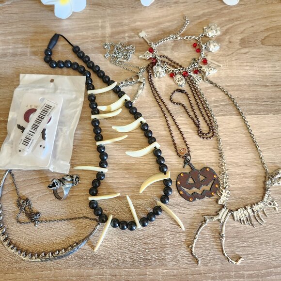 Halloween Horror Dinosaur Bones Pumpkin Spooky Jewelry Lot - Picture 1 of 6